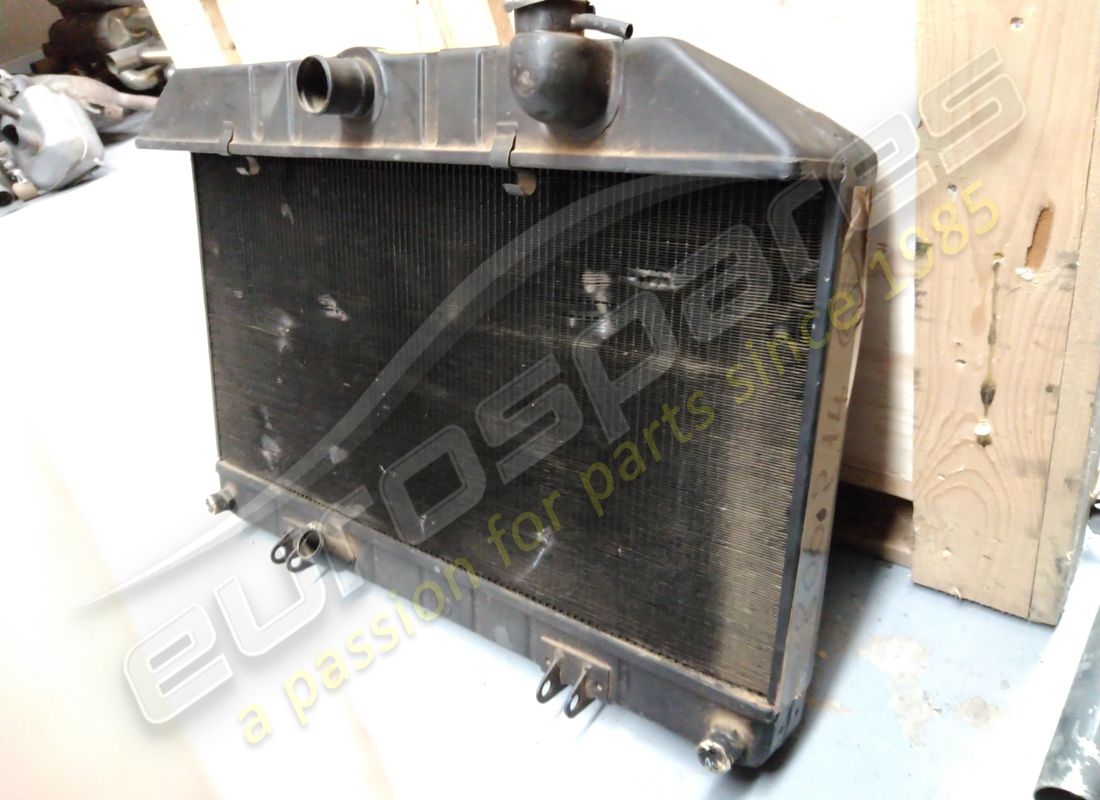 nuovo radiatore ferrari. numero parte 800214 (2)