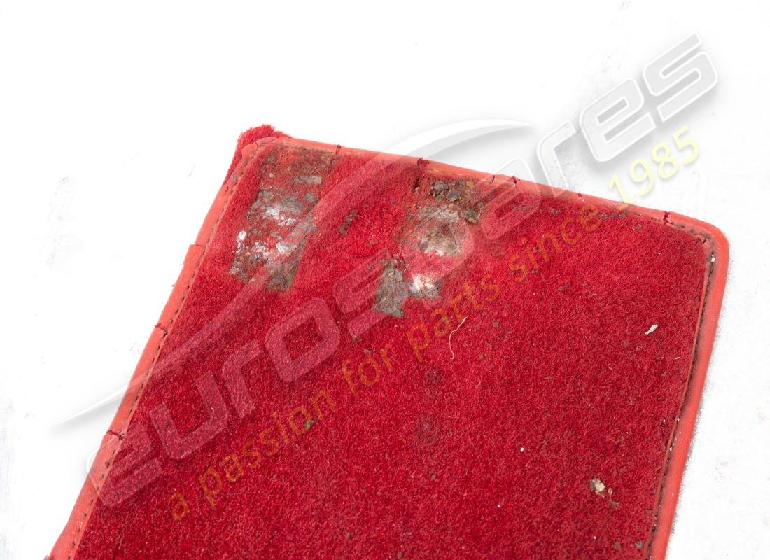 set di tappeti anteriori sinistro e destro ferrari usati. numero parte 95999641a (3)