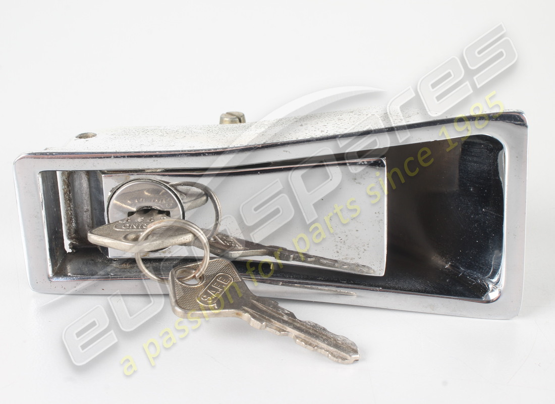 nuovo set di blocchi ferrari. numero parte 2466243002 (1)