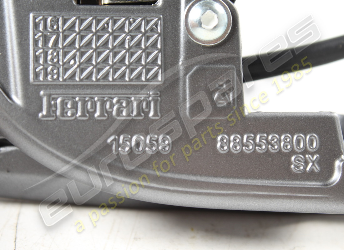 usata ferrari maniglia porta sx completa. numero parte 895916 (3)