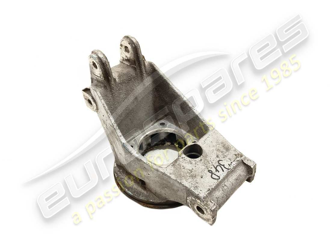 USATO Ferrari SUPPORTO MOZZO POSTERIORE DX . NUMERO PARTE 155426 (1)