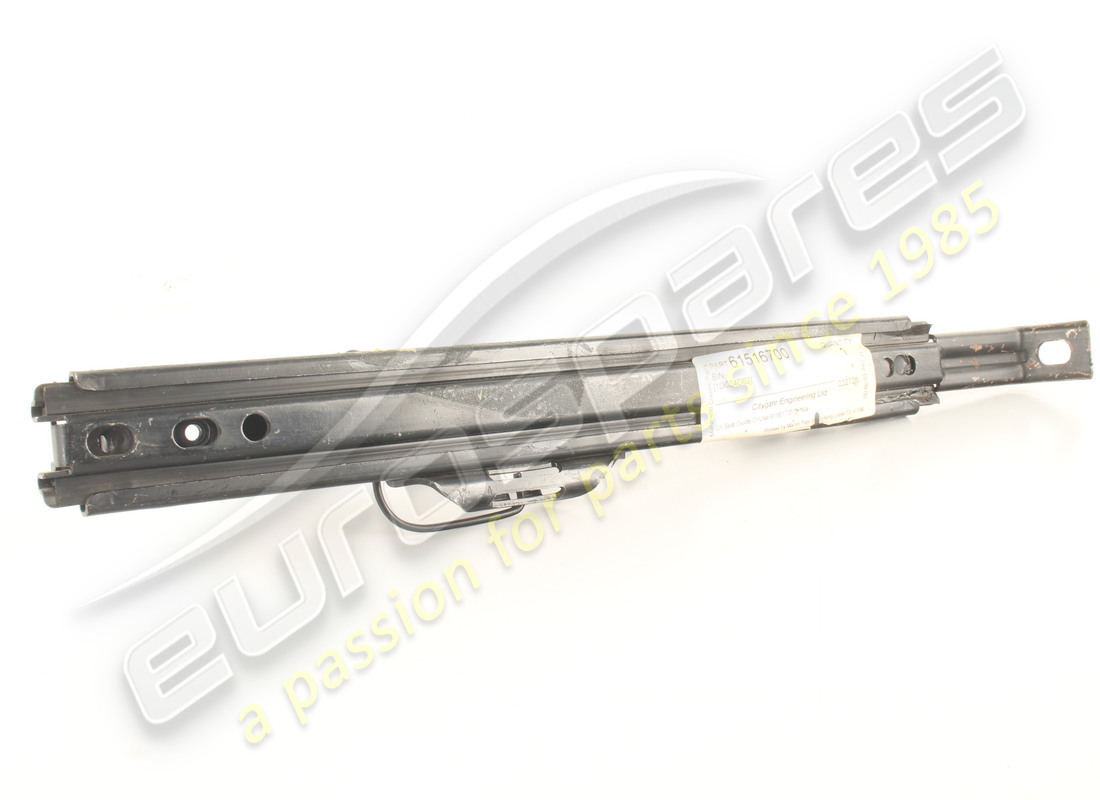 nuova ferrari guida sedile sx. numero parte 61516700 (1)