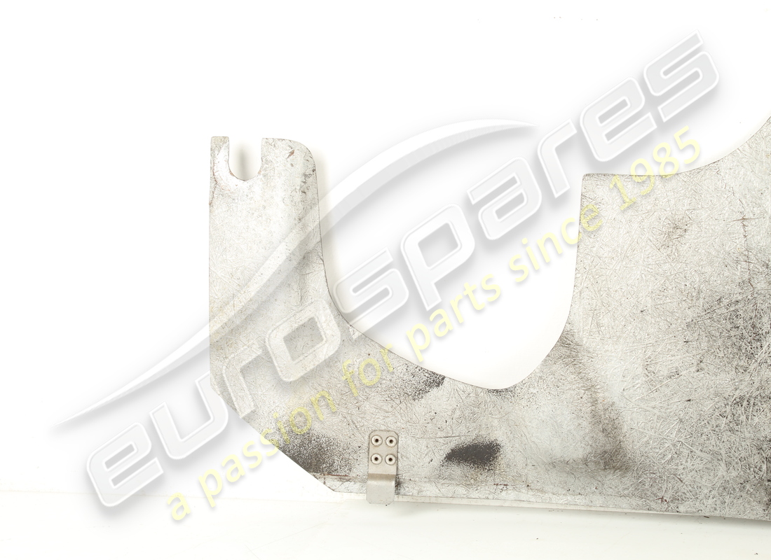 scudo ferrari usato. numero parte 168374 (2)