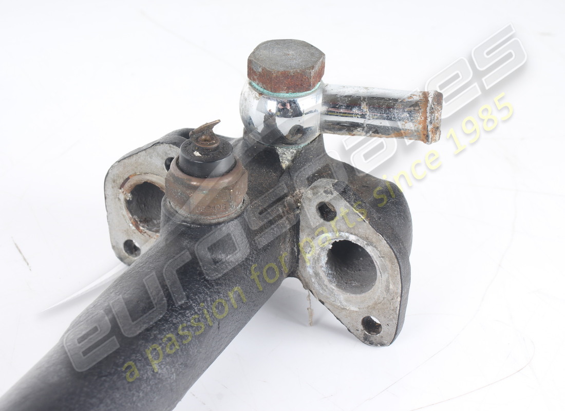 tubo dell'acqua lamborghini usato. numero parte 0011702498 (2)