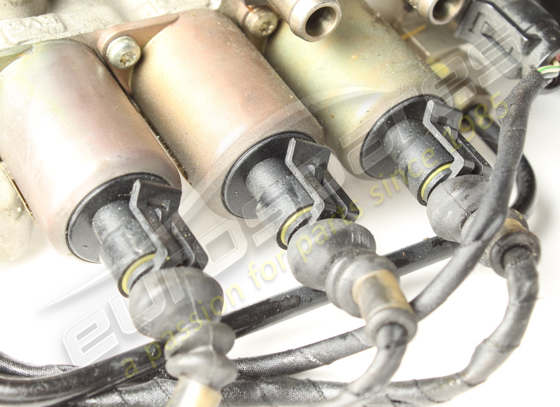 blocco valvole lamborghini usato. numero parte 086325181c (4)