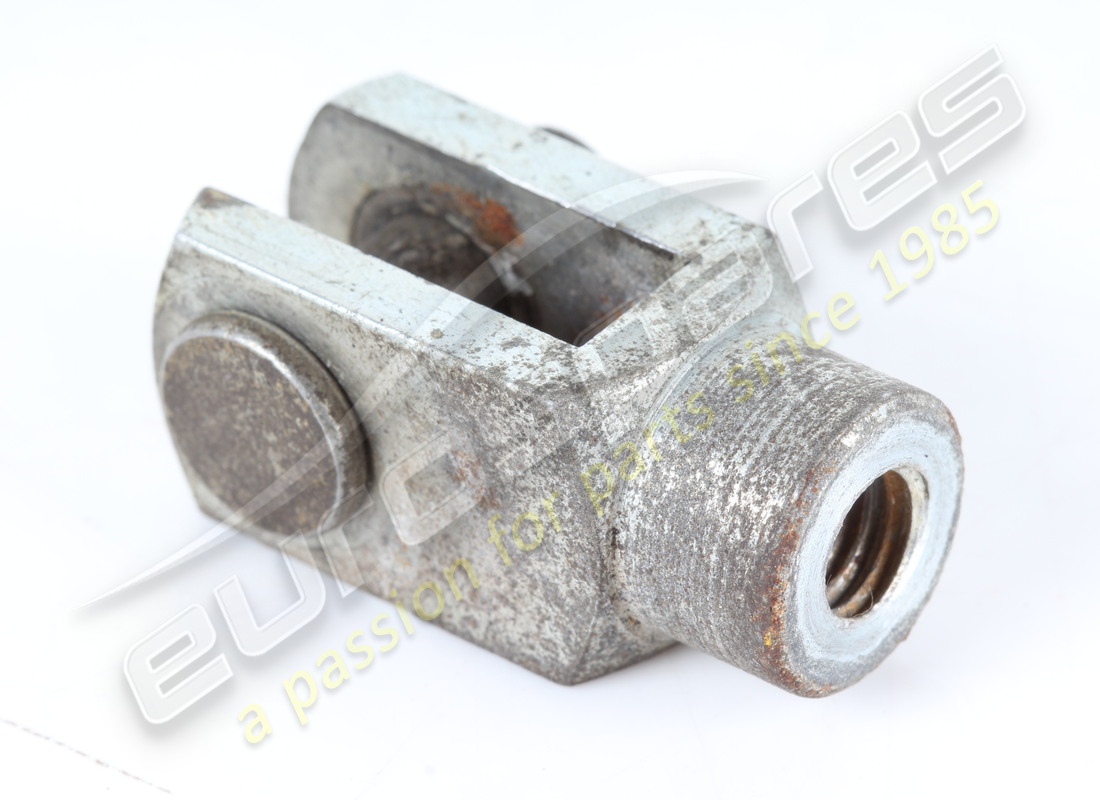 FORCELLA FILETTATA DESTRA Ferrari USATA. NUMERO PARTE 104910 (1) FORCELLA FILETTATA DESTRA Ferrari USATA. NUMERO PARTE 104910 (1)