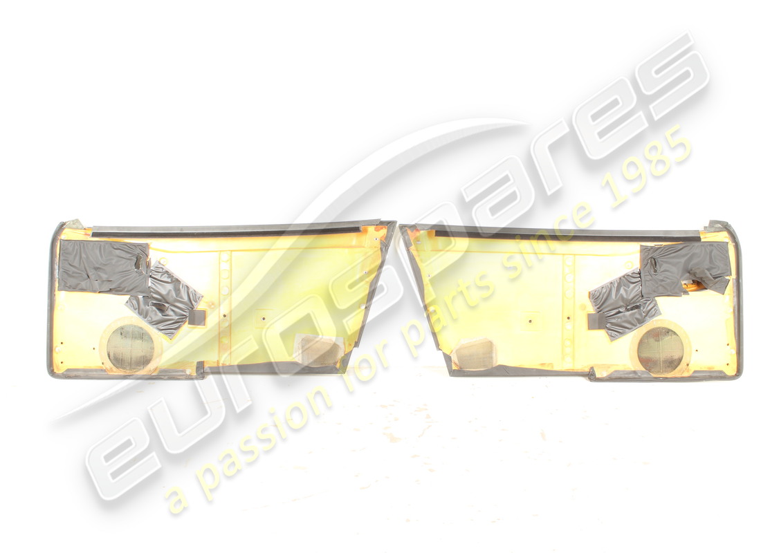 usato ferrari coppia di pannelli portiera neri. numero parte 64521700pair (2)