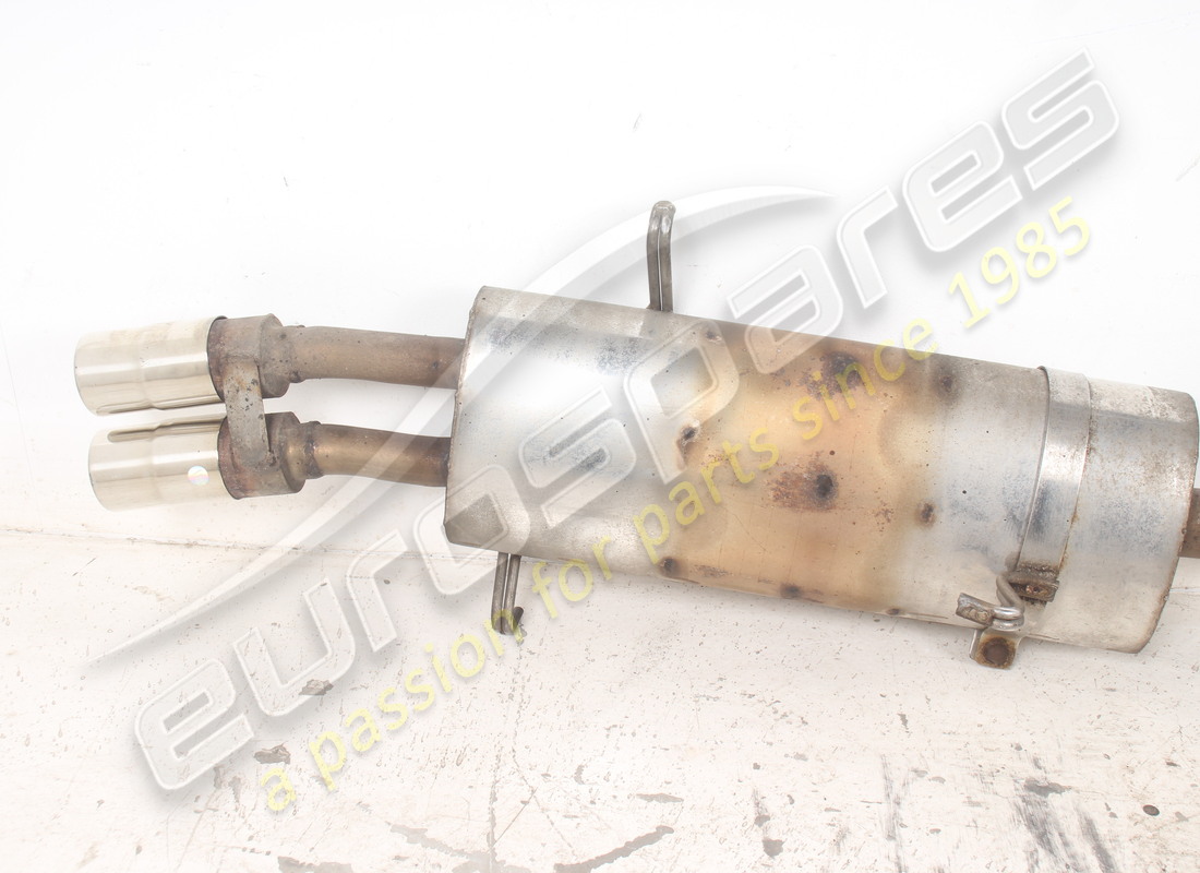 maserati silenziatore posteriore sx usato. numero parte 379005109 (5)