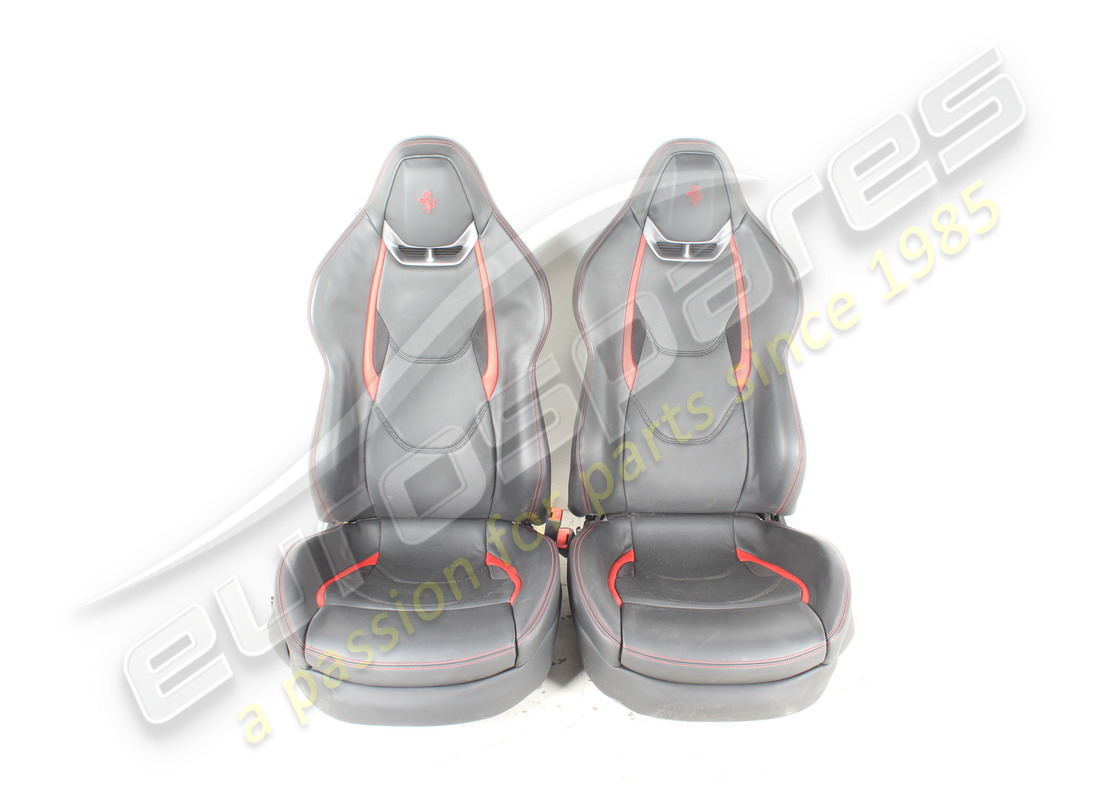 USATO Ferrari Ferrari 296 COPPIA DI SEDILI STILE STD, COMPLETAMENTE ELETTRICI CON VENTILAZIONE. NUMERO PARTE EAP1481236 (1)