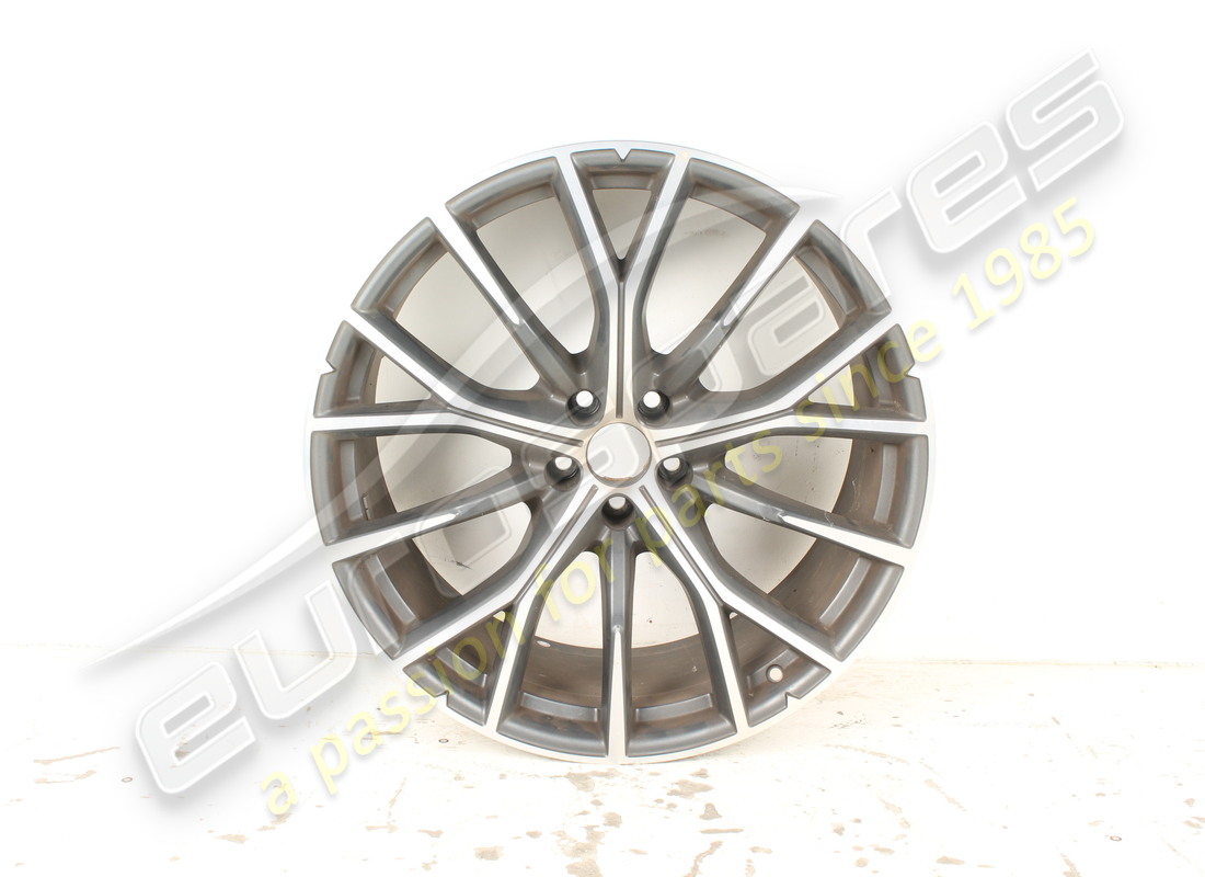 Maserati RUOTA POSTERIORE USATA. NUMERO PARTE 980182008 (1)