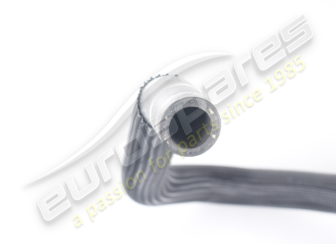 NUOVO MASERATI MANICOTTO DI RITORNO DELL'ACQUA DA HEA. NUMERO PARTE 670037573 (2) nuovo maserati manicotto di ritorno dell'acqua da hea. numero parte 670037573 (2)