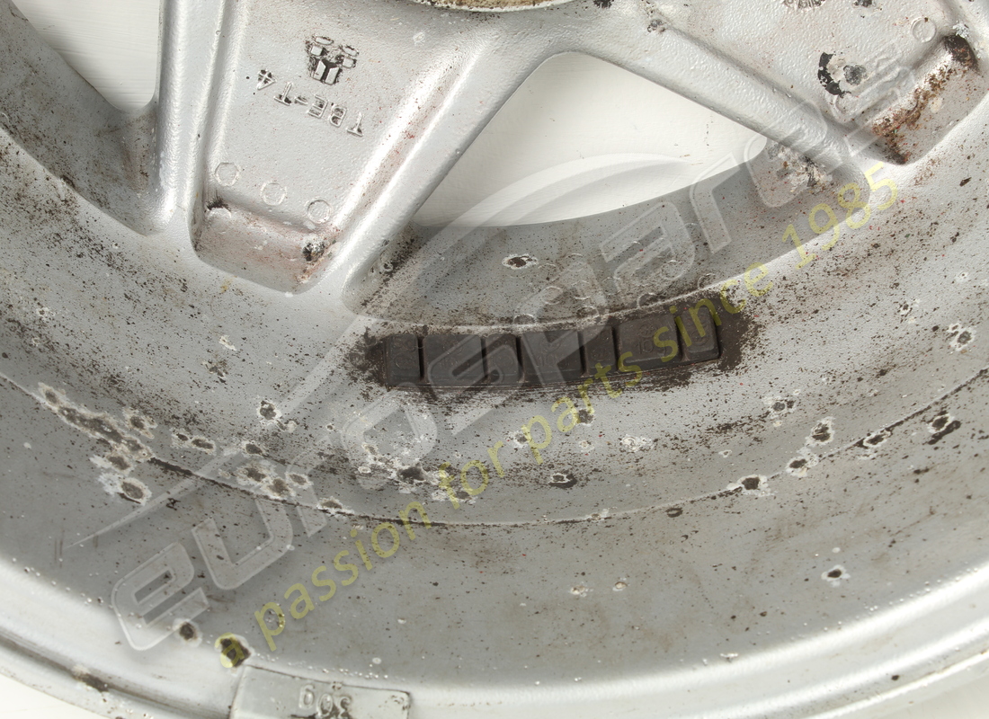 usato ferrari ruota anteriore 3.2 mqv. numero parte 127465 (7)