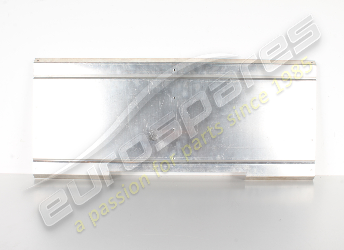 nuovo ferrari scudo. numero parte 60374501 (1)