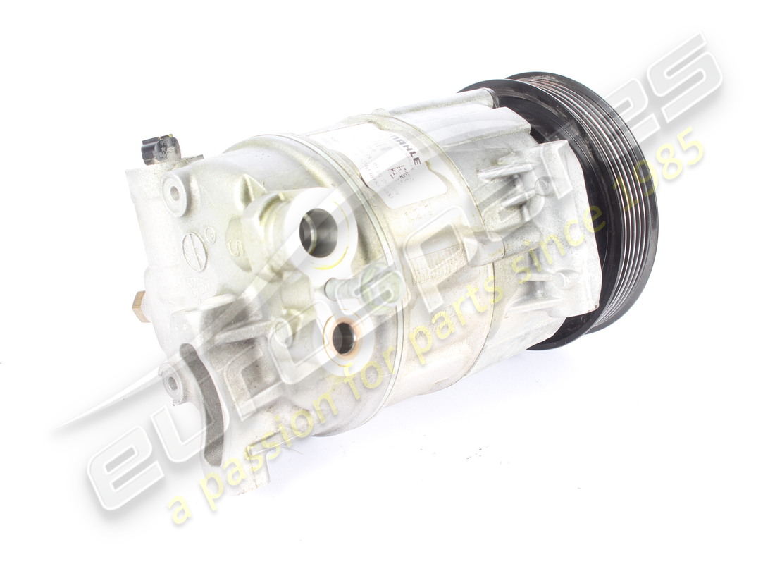 compressore dell'aria condizionata ferrari usato. numero parte 333331 (2)