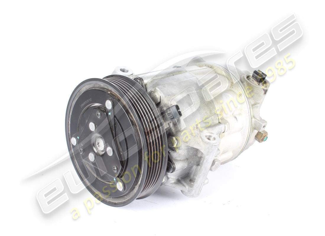 COMPRESSORE DELL'ARIA CONDIZIONATA Ferrari USATO. NUMERO PARTE 333331 (1)