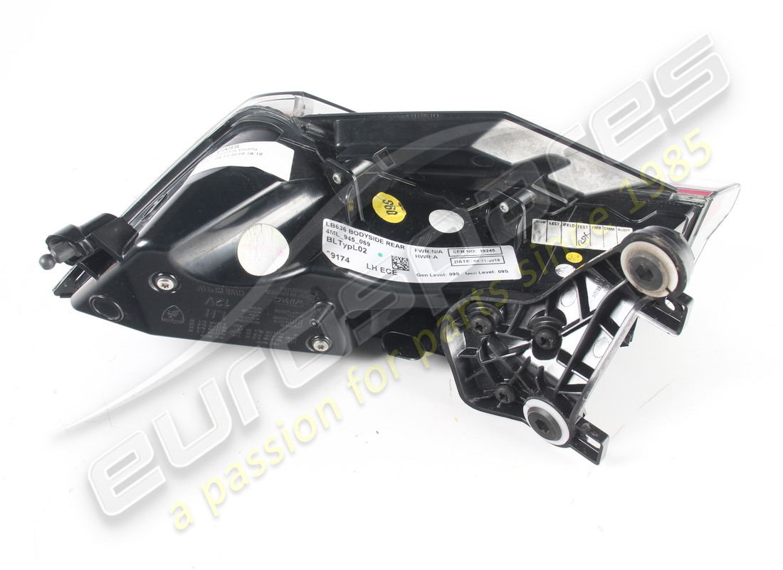 combinazione posteriore lamborghini usata. numero parte 4ml945069 (2)