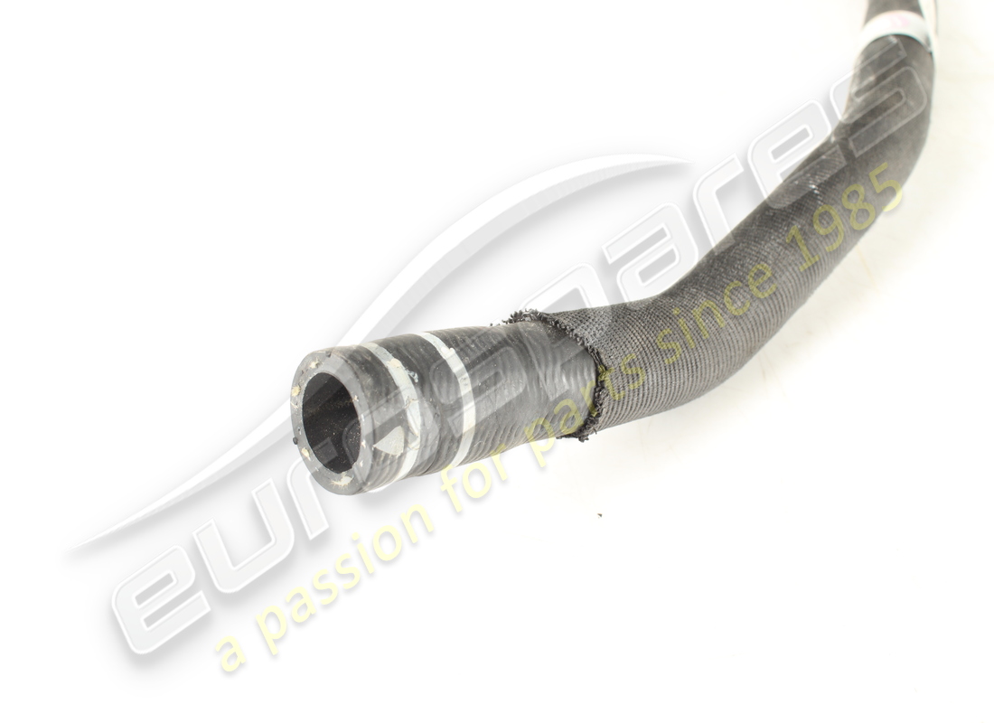 USATO FERRARI MANICOTTO CLIMA DA POMPA A H. NUMERO PARTE 971927 (3) usato ferrari manicotto clima da pompa a h. numero parte 971927 (3)