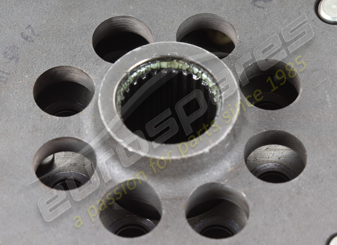 volano motore ferrari usato. numero parte 281741 (2)