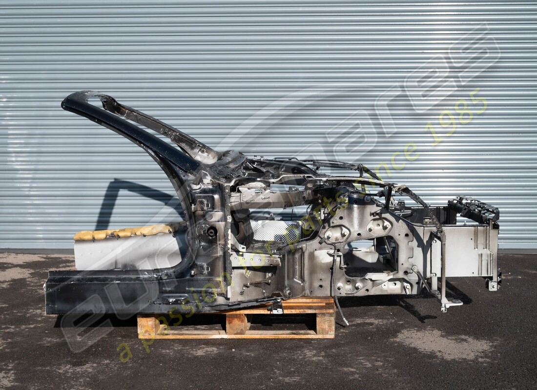 telaio anteriore portofino eurospares ferrari usato. numero parte eap1450168 (2)