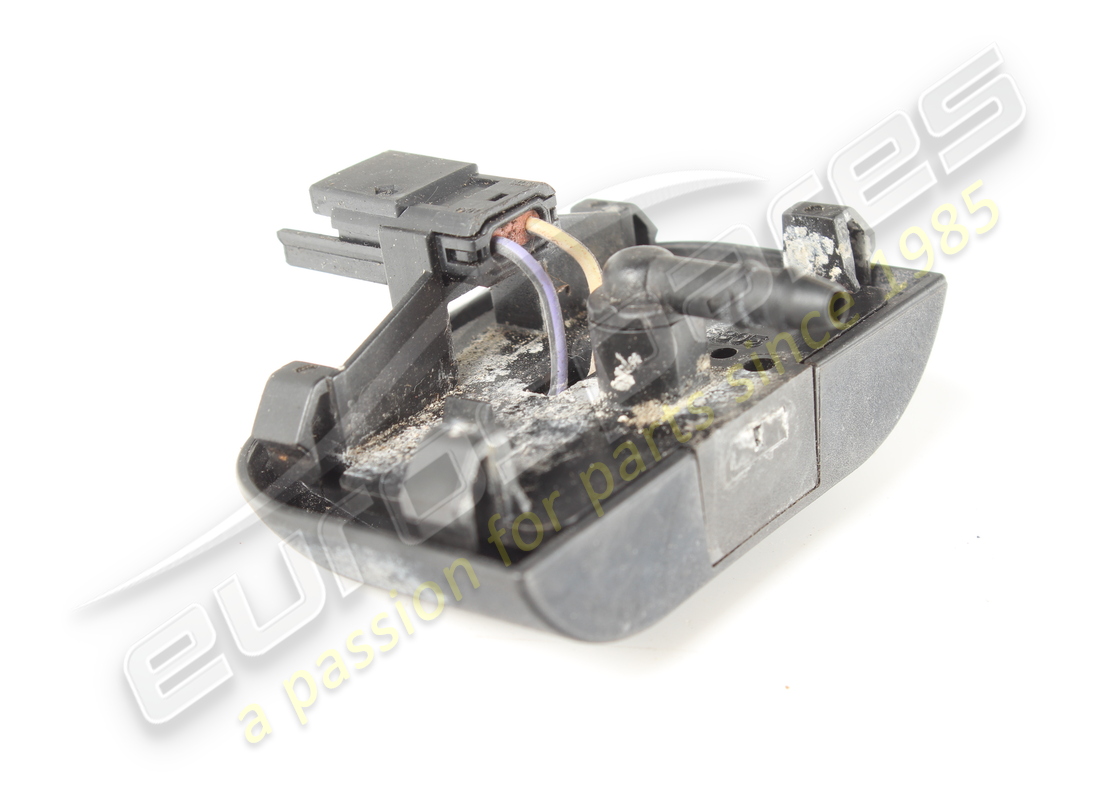 ugello spruzzino maserati usato. numero parte 670013461 (2)