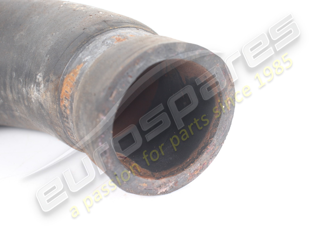 MANICOTTO IN GOMMA USATO MASERATI DAL RADIATORE. NUMERO PARTE 374000323 (3) manicotto in gomma usato maserati dal radiatore. numero parte 374000323 (3)