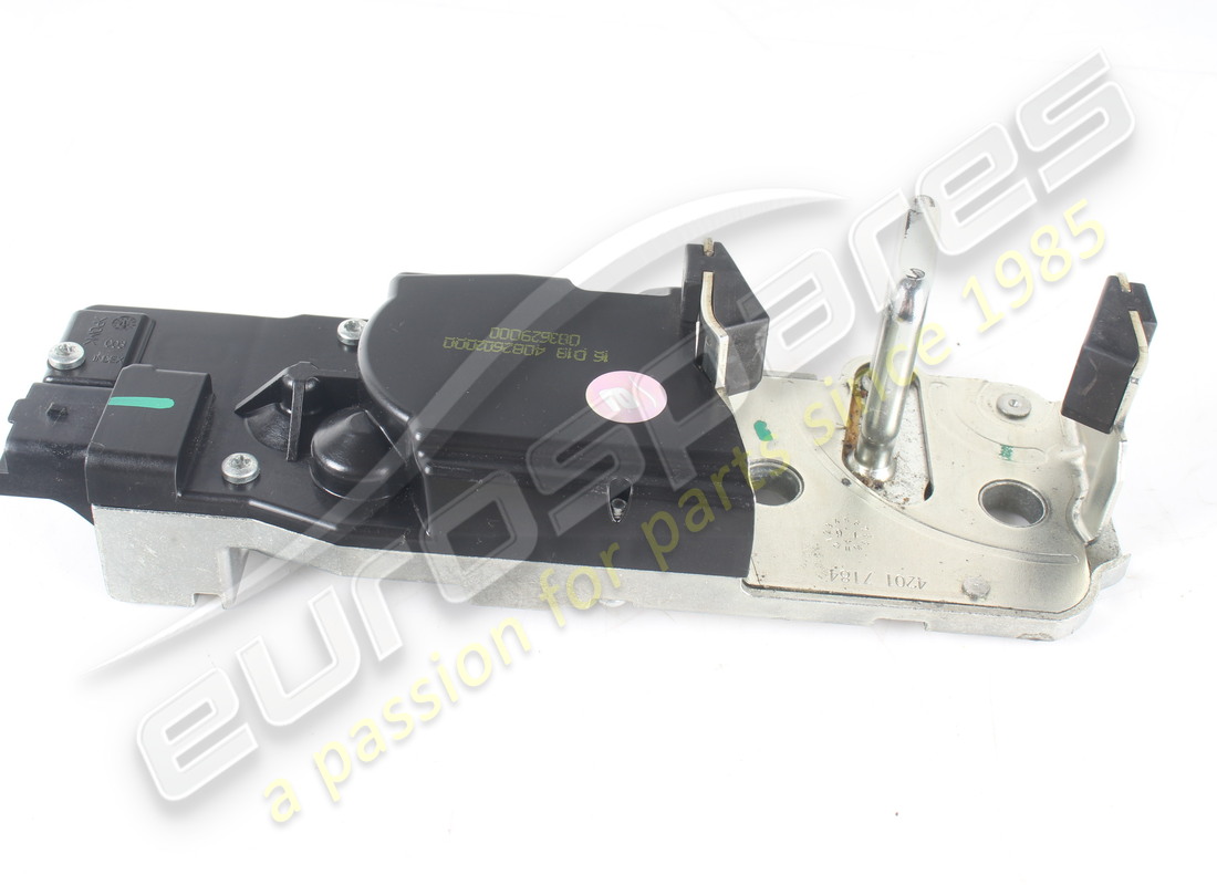 USATO FERRARI RISCONTRO SERRATURA. NUMERO PARTE 83629000 (3) usato ferrari riscontro serratura. numero parte 83629000 (3)