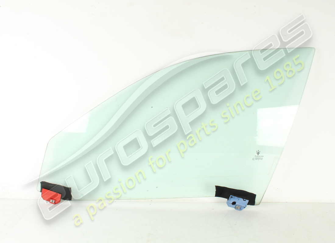 VETRO PORTA ANTERIORE SINISTRA USATO Maserati. NUMERO PARTE 83744400 (1)