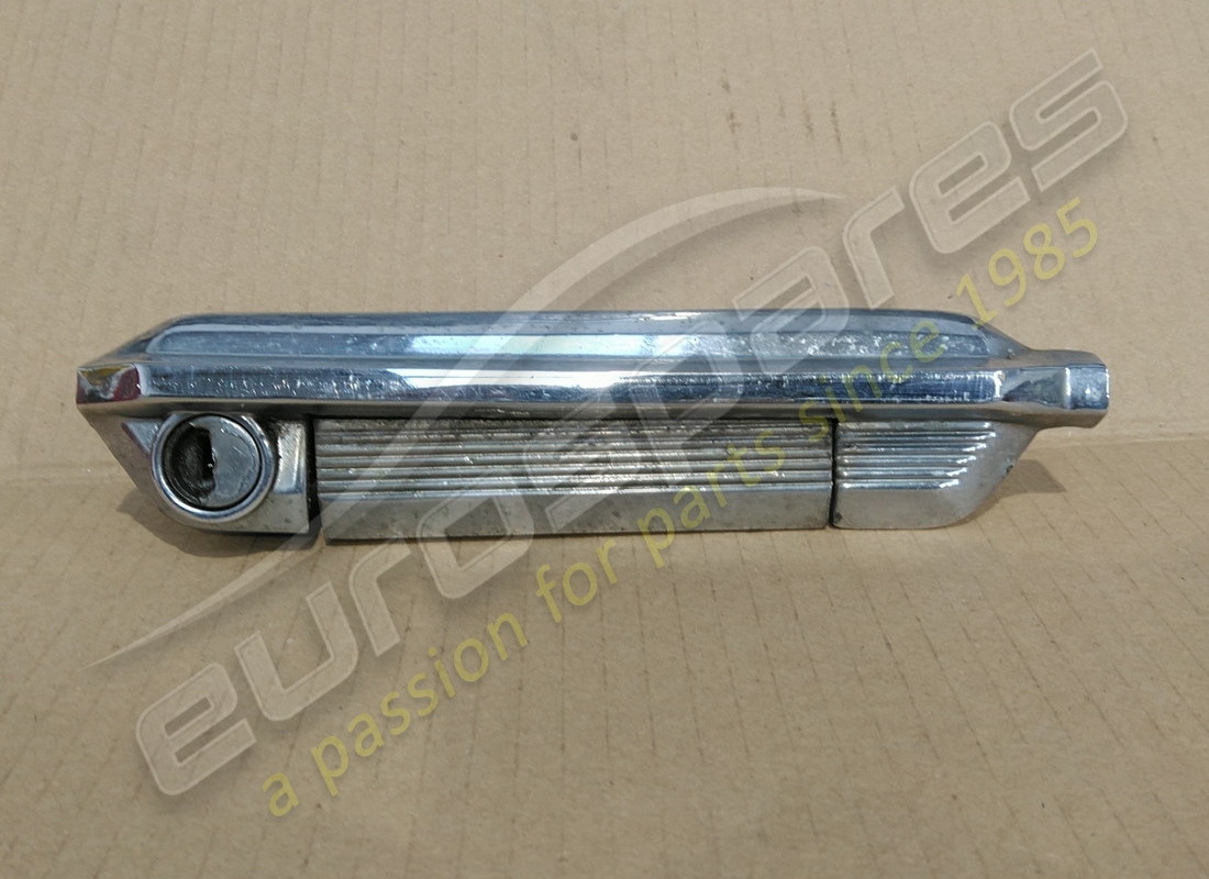 USATA Lamborghini MANIGLIA PORTA ESTERNA DESTRA. NUMERO PARTE 006754310 (1)