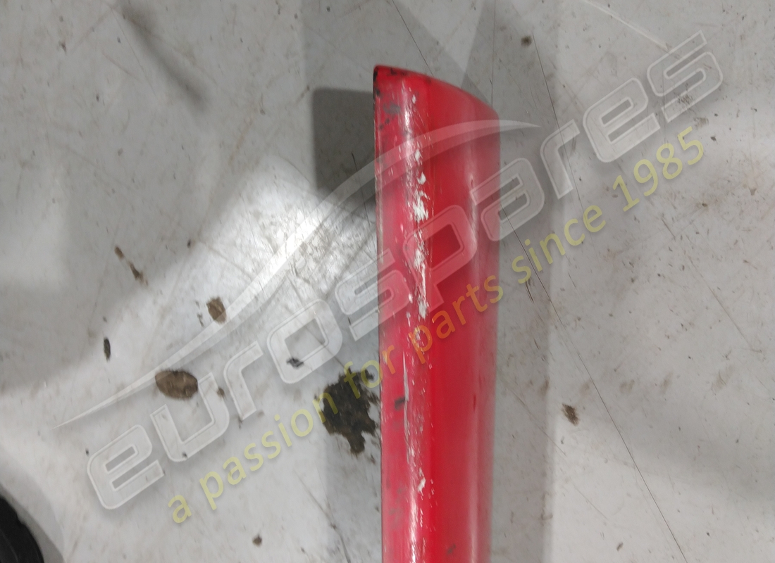 rivestimento ferrari usato per membro laterale destro. numero parte 64101110 (2)