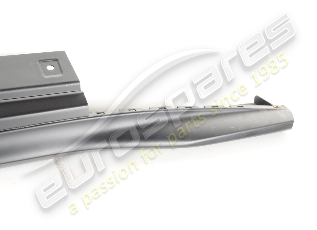 usato ferrari copertura soglia esterna completa sx. numero parte 88068510 (4)