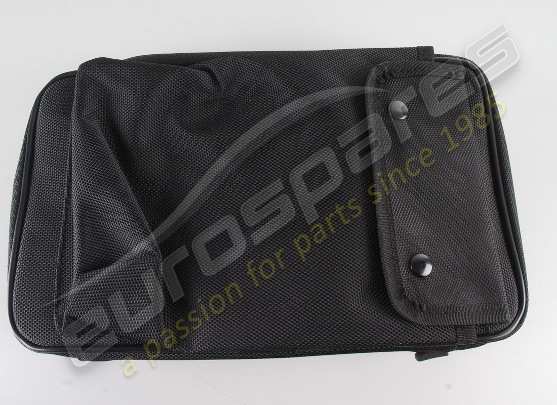 nuova ferrari borsa kit attrezzi completa. numero parte 827399 (2)