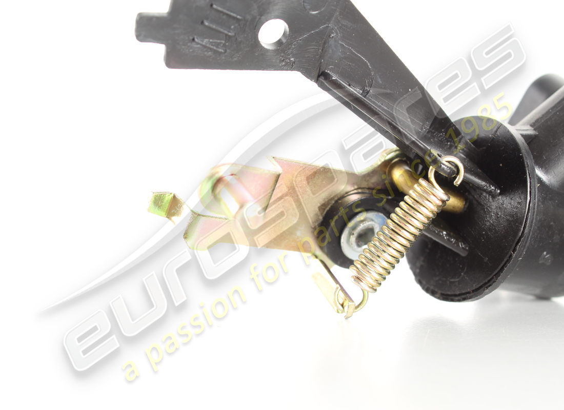NUOVO EUROSPARES RUBINETTO DI CONTROLLO DELL'ACQUA DEL RISCALDATORE RHD NUMERO PARTE 105817 (4) nuovo eurospares rubinetto di controllo dell'acqua del riscaldatore rhd numero parte 105817 (4)