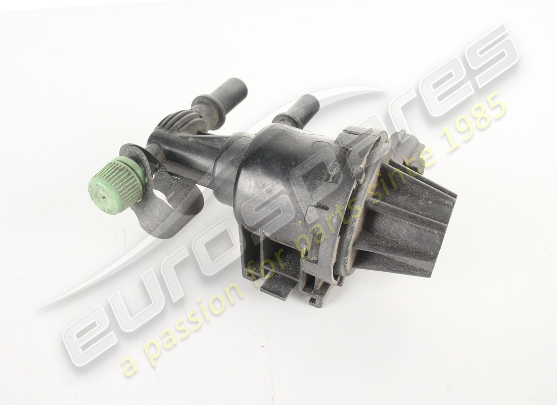usato aston martin gruppo valvole sfiato vapori carburante. numero parte 4l249g641bb (2)