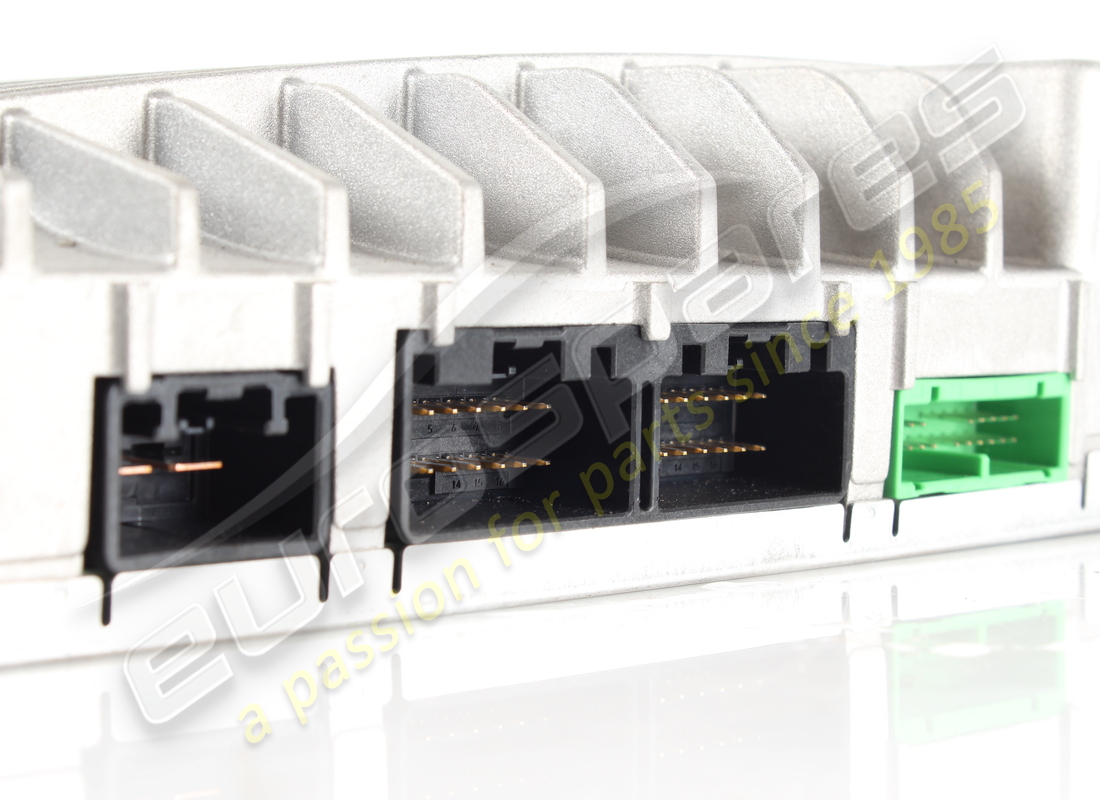 amplificatore ferrari 16-channel usato. numero parte 304218 (3)