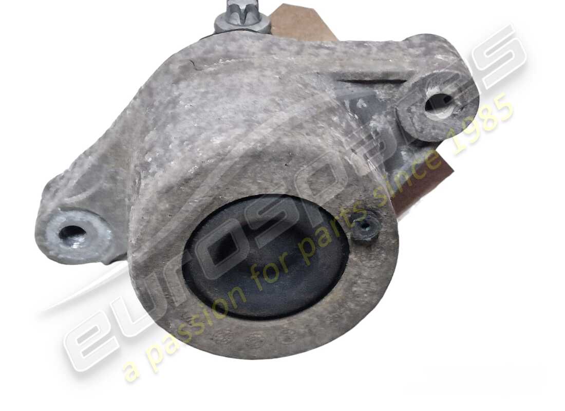 gomma maserati usata - montaggio motore destro. numero parte 670004871 (2)