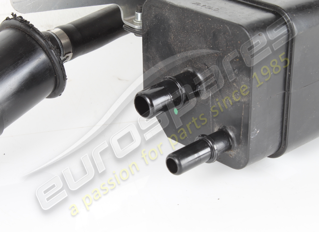 USATO FERRARI FILTRO VAPORI COMPLETO. CODICE ARTICOLO 895452 (3) usato ferrari filtro vapori completo. codice articolo 895452 (3)