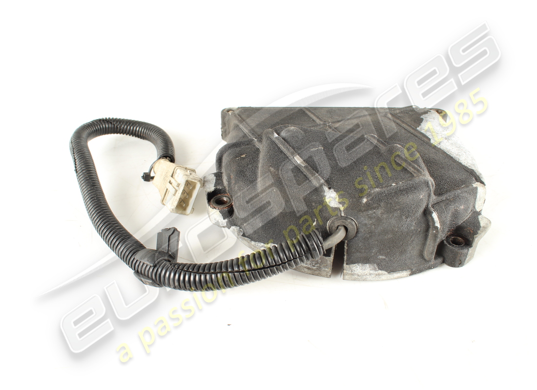 COPERCHIO PORTA SENSORE ANTERIORE DESTRO USATO Maserati. NUMERO PARTE 585007400 (1)