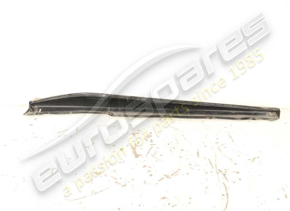 usato ferrari rivestimento est. brancardo. numero parte 769916 (2)