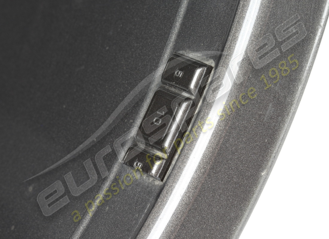 RUOTA ANTERIORE FERRARI USATA. NUMERO PARTE 855340 (8) ruota anteriore ferrari usata. numero parte 855340 (8)
