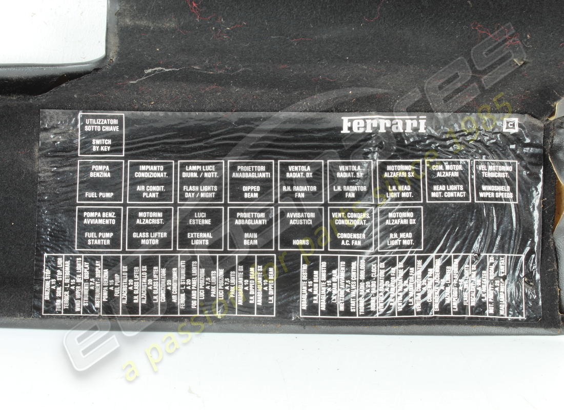 COPERTURA Ferrari USATA. NUMERO PARTE 62368600 (1)