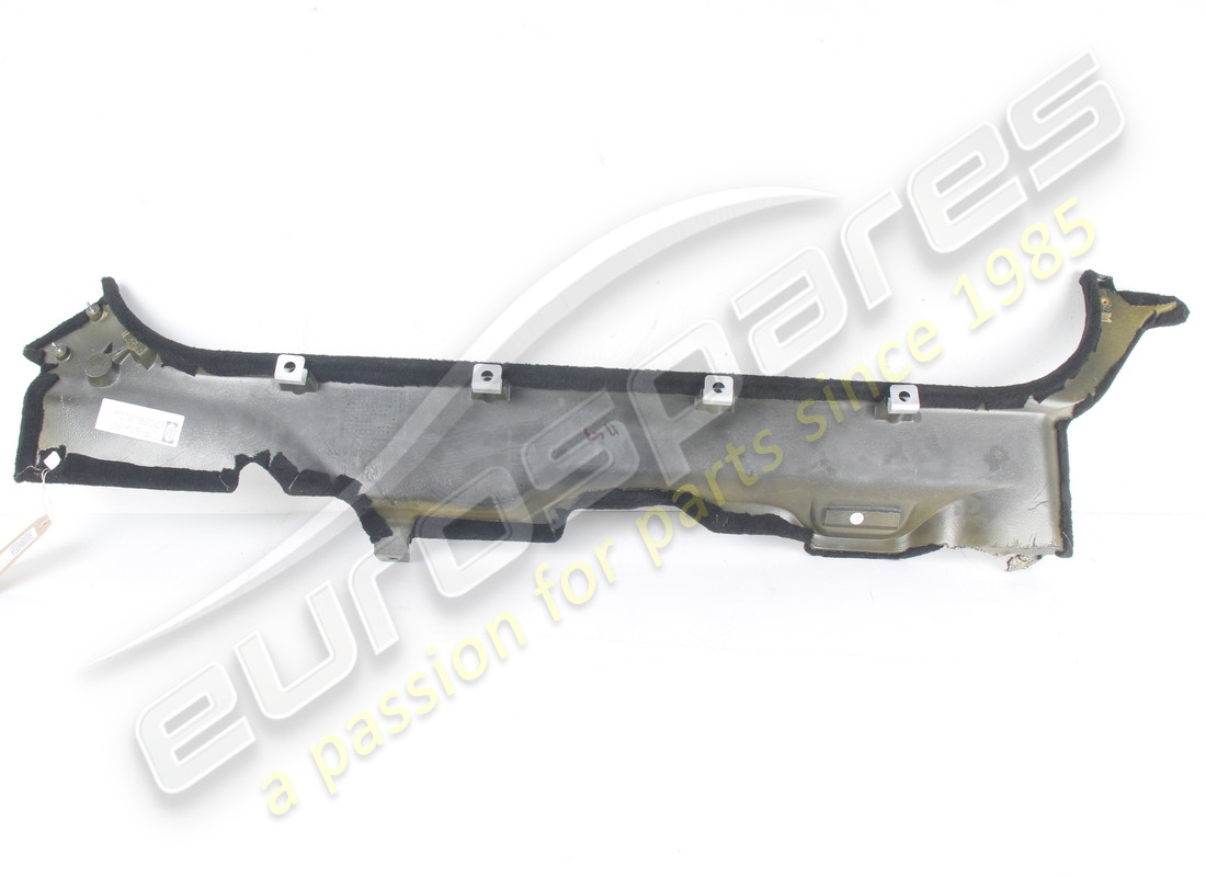 rifinitura sottoporta laterale destro danneggiata ferrari. numero parte 88126600 (2)