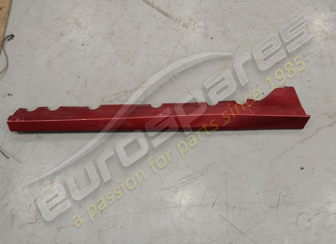 coperchio bilanciere lamborghini danneggiato, destra. numero parte 400853564 (2)