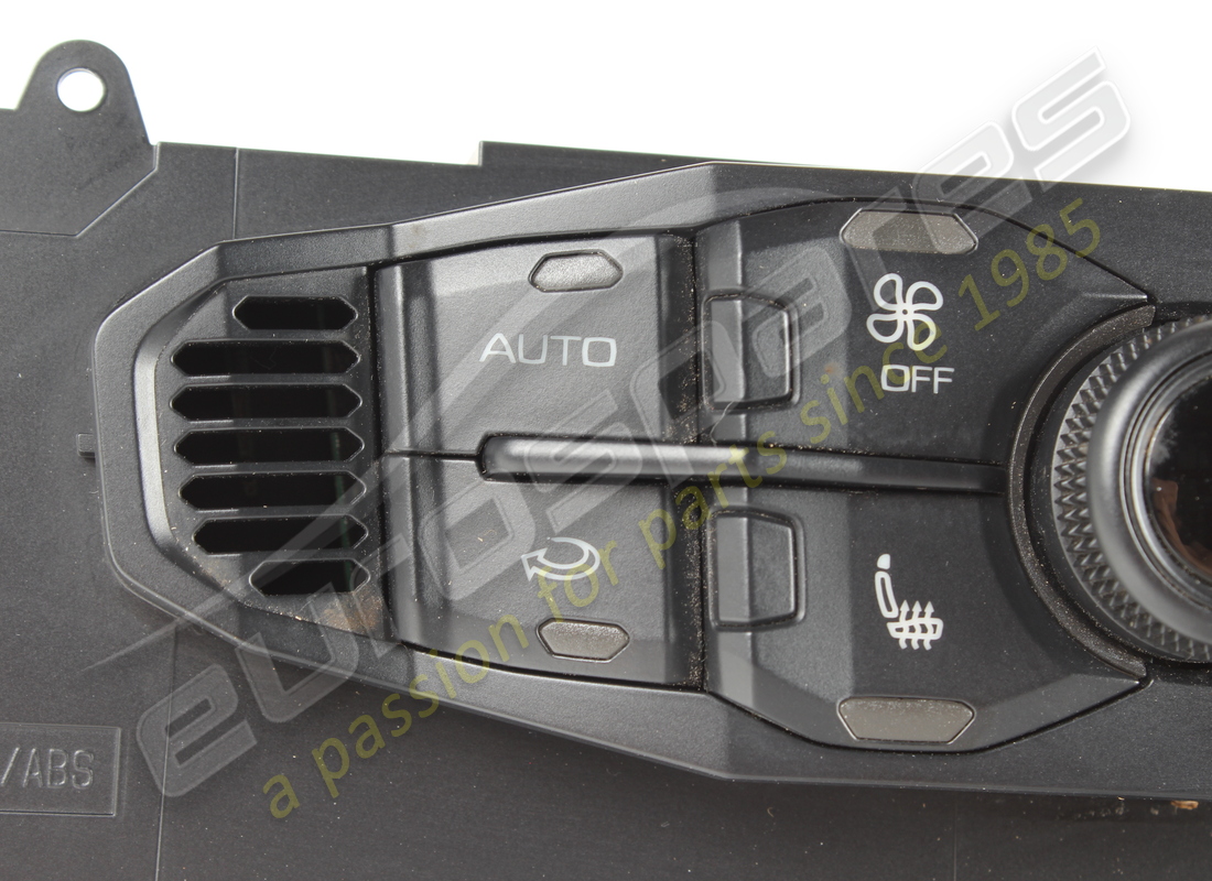 pannello di controllo e visualizzazione a/c lamborghini usato. numero parte 470820043g (2)