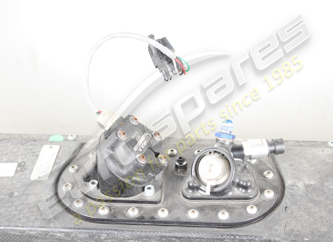 serbatoio carburante completo usato eurospares con vescica, pompe e sensori. numero parte eap1493219 (4)