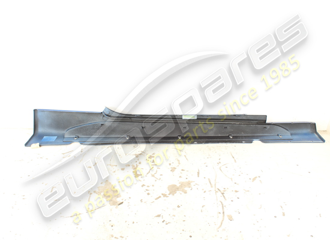 usato maserati gonna laterale sx mc line. numero parte 980145390 (2)