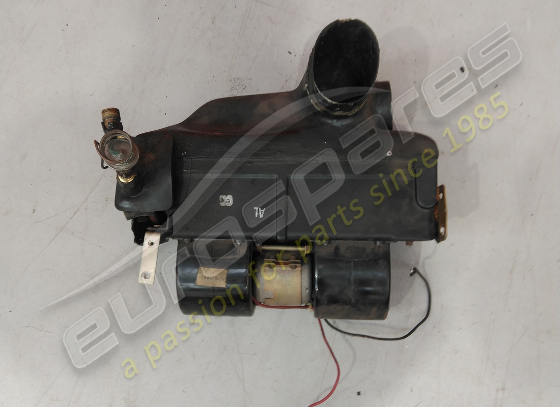 USATO Ferrari GRUPPO EVAPORATORE RHD . NUMERO PARTE 110550 (1)