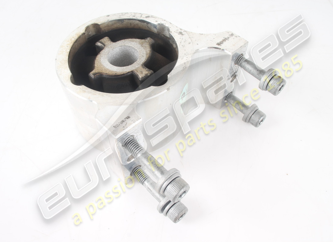 USATO Ferrari SUPPORTO BOCCOLA DESTRA COMPLETO . NUMERO PARTE 319484 (1) USATO Ferrari SUPPORTO BOCCOLA DESTRA COMPLETO . NUMERO PARTE 319484 (1)