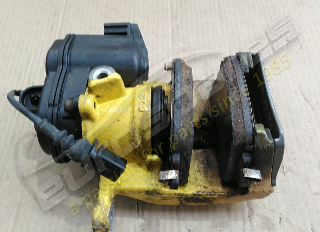 alloggio pistone lamborghini usato con. numero parte 4ml615404h (2)