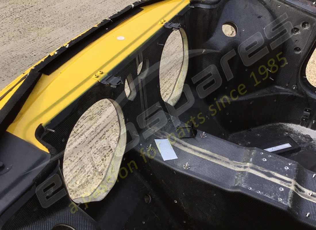 monoscocca aventador eurospares usata. numero parte eap1377688 (5)