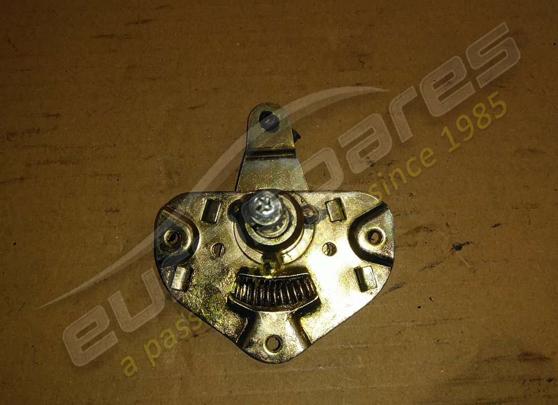 DISPOSITIVO INTERNO SINISTRO Ferrari USATO. NUMERO PARTE 64536100 (1)